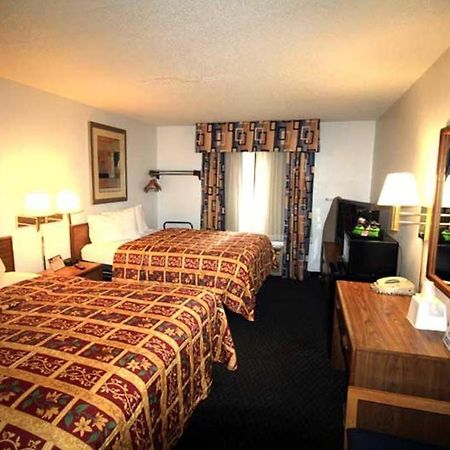Norwood Inn Minneapolis Roseville Eksteriør bilde