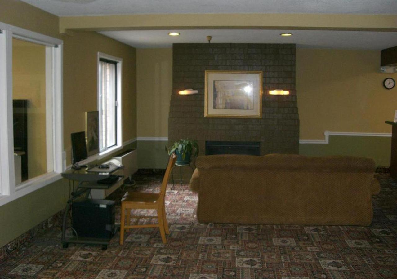 Norwood Inn Minneapolis Roseville Eksteriør bilde