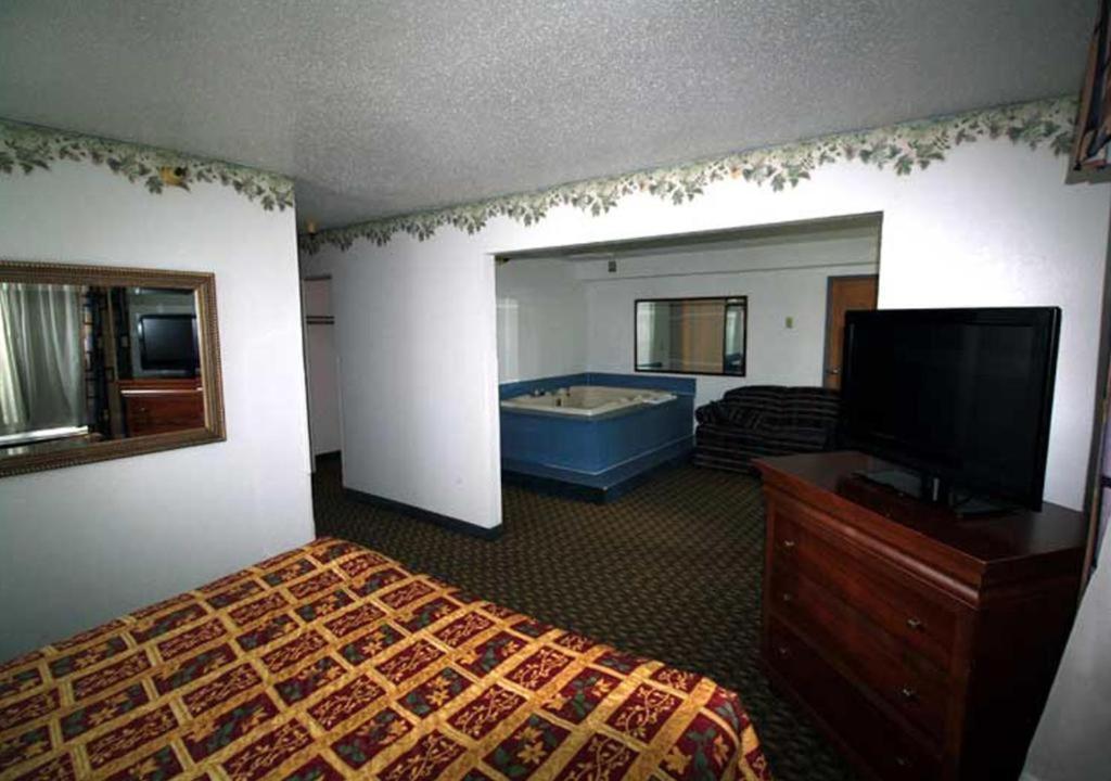 Norwood Inn Minneapolis Roseville Eksteriør bilde