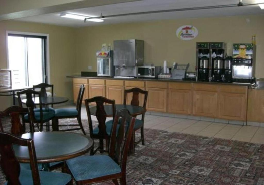 Norwood Inn Minneapolis Roseville Eksteriør bilde